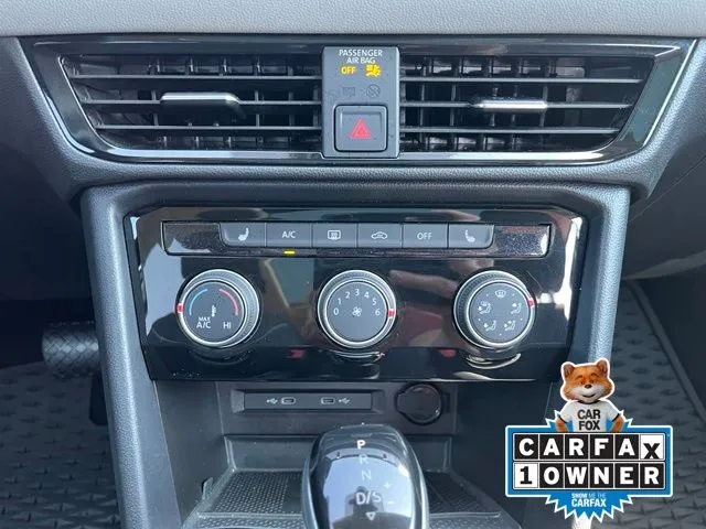 2023 Volkswagen Taos SE - Photo 29