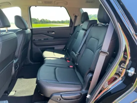 More photos of 2025 Nissan Pathfinder SL at Taylor Automotive, TN