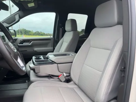 More photos of 2026 GMC Sierra 1500 SLE at Taylor Automotive, TN