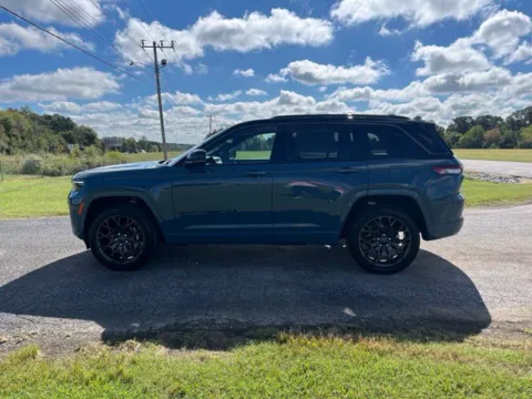 Photos of 2027 Jeep Grand Cherokee Summit for sale in Martin, TN at Taylor Automotive
