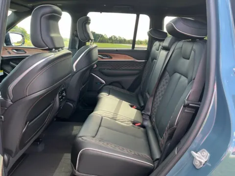 More photos of 2027 Jeep Grand Cherokee Summit at Taylor Automotive, TN