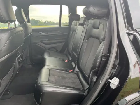 More photos of 2025 Jeep Grand Cherokee Altitude X at Taylor Automotive, TN