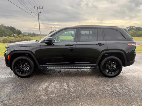 Photos of 2025 Jeep Grand Cherokee Altitude X for sale in Martin, TN at Taylor Automotive