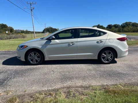 Photos of 2017 Hyundai Elantra SE for sale in Martin, TN at Taylor Automotive