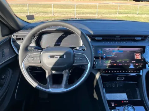 Another view of 2027 Jeep Grand Cherokee L Limited Reserve for sale in Martin, TN at Taylor Automotive
