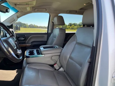 More photos of 2018 GMC Sierra 1500 SLT at Taylor Automotive, TN