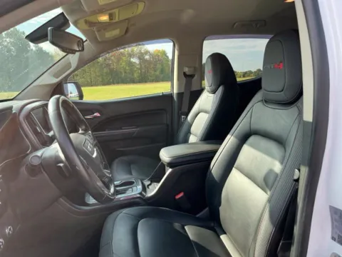 More photos of 2022 GMC Canyon AT4 w/Leather at Taylor Automotive, TN
