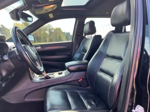 More photos of 2017 Jeep Grand Cherokee Limited at Taylor Automotive, TN