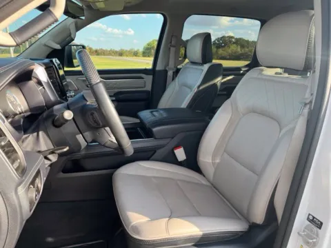 More photos of 2022 Ram 1500 Limited at Taylor Automotive, TN