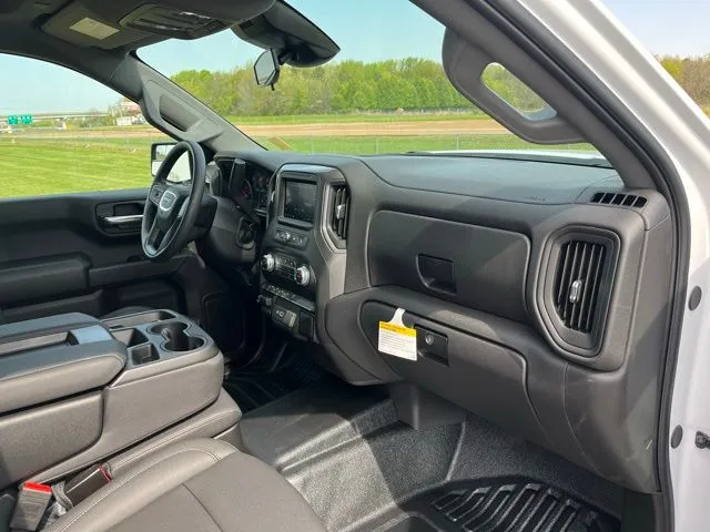 2025 GMC Sierra 1500 Pro - Photo 17