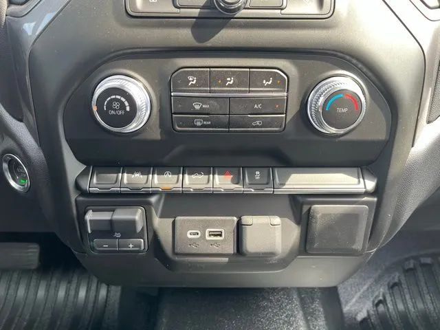 2025 GMC Sierra 1500 Pro - Photo 28