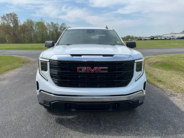 2025 GMC Sierra 1500 Pro - Photo 16