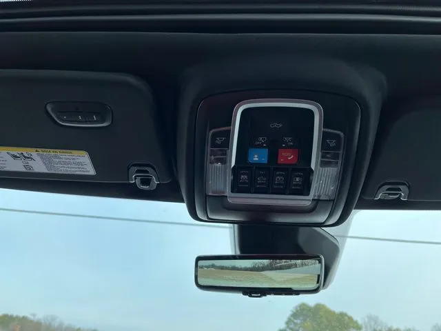 2025 RAM 1500 Limited - Photo 37