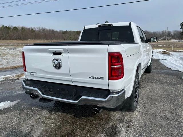 2025 RAM 1500 Limited - Photo 19