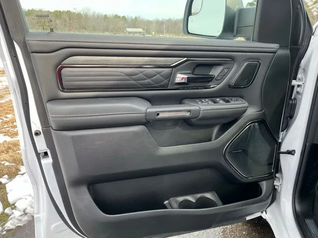 2025 RAM 1500 Limited - Photo 29
