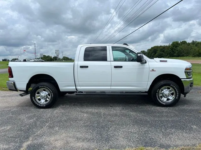 2025 RAM 2500 Tradesman - Photo 17