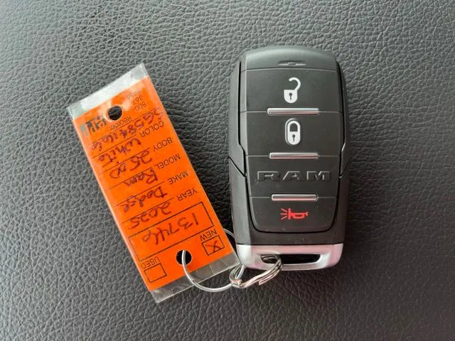 2025 RAM 2500 Tradesman - Photo 8