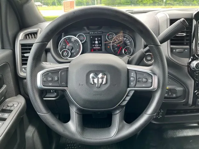 2025 RAM 2500 Tradesman - Photo 29
