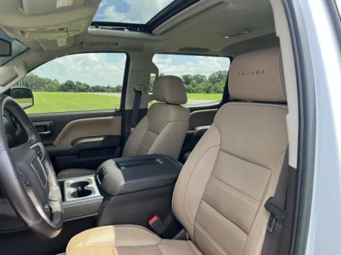More photos of 2017 GMC Sierra 1500 Denali at Taylor Automotive, TN