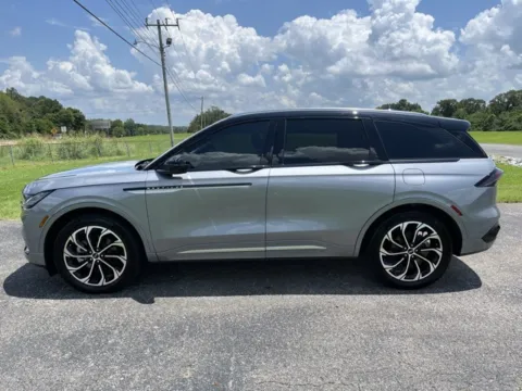 Photos of 2024 Lincoln Nautilus Reserve for sale in Martin, TN at Taylor Automotive