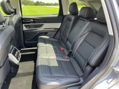 More photos of 2024 Lincoln Nautilus Reserve at Taylor Automotive, TN
