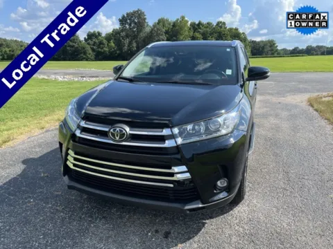 Black 2019 Toyota Highlander for sale in Martin, TN