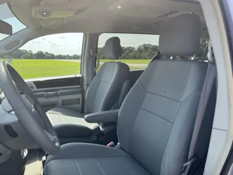 More photos of 2010 Chrysler Town & Country Touring at Taylor Automotive, TN
