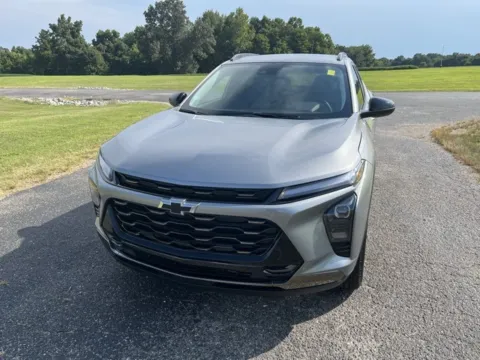 Gray 2025 Chevrolet Trax ACTIV for sale in Martin, TN