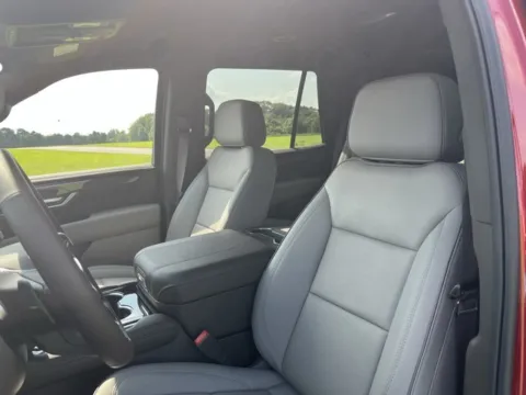 More photos of 2025 GMC Yukon Elevation at Taylor Automotive, TN