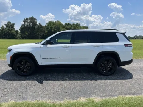 Photos of 2023 Jeep Grand Cherokee L Altitude for sale in Martin, TN at Taylor Automotive