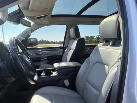 More photos of 2022 Ram 1500 Limited at Taylor Automotive, TN