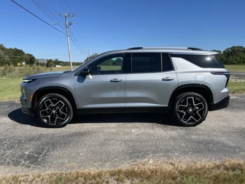 Photos of 2025 Chevrolet Traverse High Country for sale in Martin, TN at Taylor Automotive