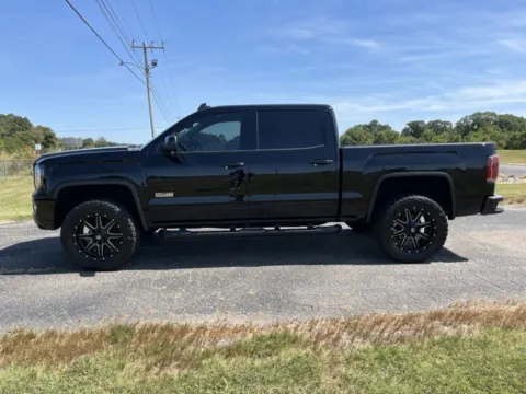 Photos of 2018 GMC Sierra 1500 SLT for sale in Martin, TN at Taylor Automotive