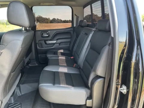 More photos of 2018 GMC Sierra 1500 SLT at Taylor Automotive, TN