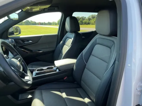 More photos of 2025 Chevrolet Equinox LT at Taylor Automotive, TN