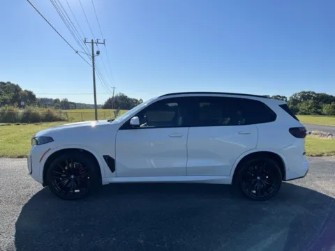 Photos of 2024 BMW X5 xDrive40i for sale in Martin, TN at Taylor Automotive