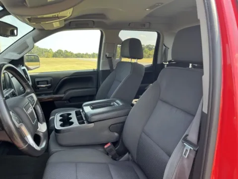 More photos of 2017 GMC Sierra 1500 SLE at Taylor Automotive, TN