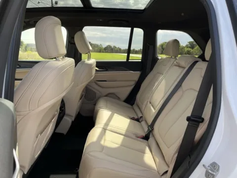 More photos of 2025 Jeep Grand Cherokee Limited at Taylor Automotive, TN