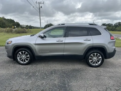 Photos of 2019 Jeep Cherokee Latitude Plus for sale in Martin, TN at Taylor Automotive