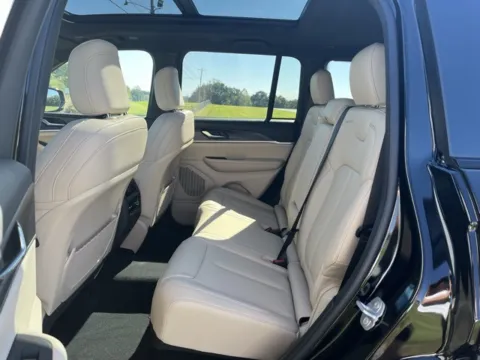 More photos of 2025 Jeep Grand Cherokee Limited at Taylor Automotive, TN