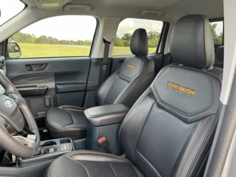 More photos of 2023 Ford Maverick Lariat at Taylor Automotive, TN
