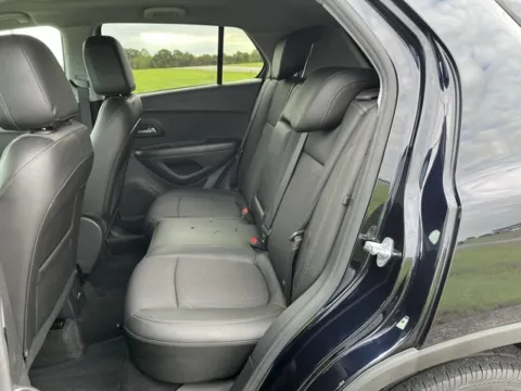 More photos of 2022 Chevrolet Trax LT at Taylor Automotive, TN