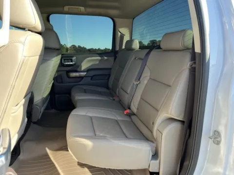 More photos of 2018 GMC Sierra 1500 SLT at Taylor Automotive, TN