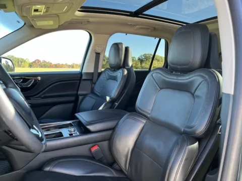 More photos of 2024 Lincoln Aviator Reserve at Taylor Automotive, TN