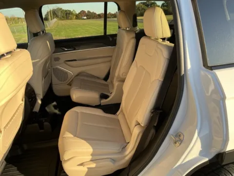 More photos of 2021 Jeep Grand Cherokee L Limited at Taylor Automotive, TN