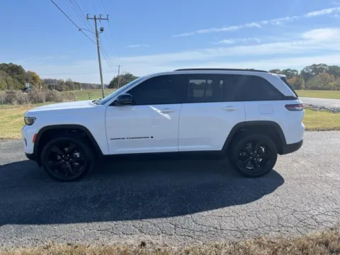 Photos of 2023 Jeep Grand Cherokee Limited for sale in Martin, TN at Taylor Automotive