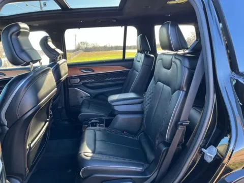 More photos of 2021 Jeep Grand Cherokee L Summit at Taylor Automotive, TN