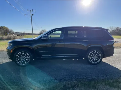 Photos of 2021 Jeep Grand Cherokee L Summit for sale in Martin, TN at Taylor Automotive