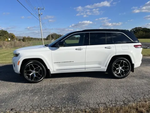Photos of 2025 Jeep Grand Cherokee Summit for sale in Martin, TN at Taylor Automotive
