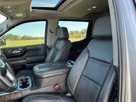 More photos of 2020 GMC Sierra 1500 Denali at Taylor Automotive, TN